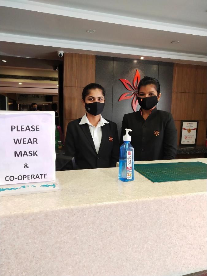 โฮเต็ล ดีปา คอมฟอร์ตส Hotel มังคาลอร์ ภายนอก รูปภาพ